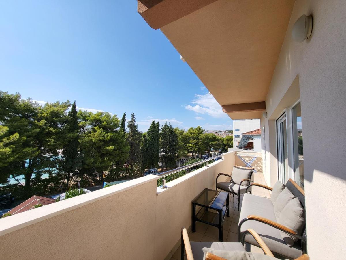 Apartments Villa Natali - Heating Pool Trogir Extérieur photo
