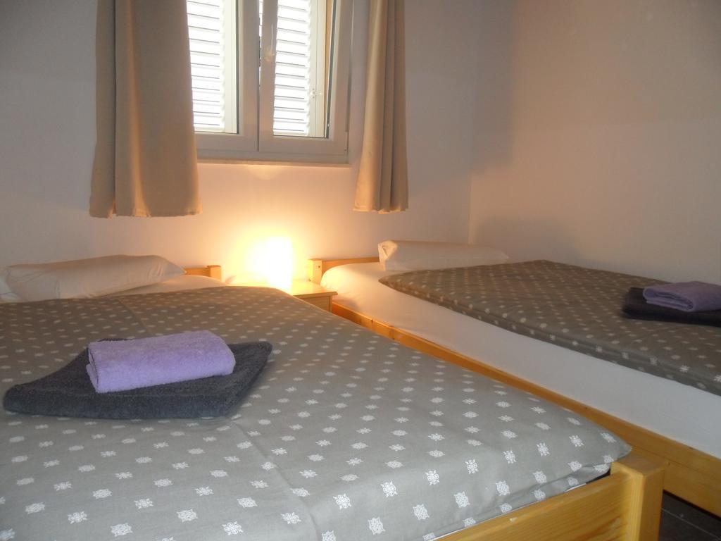 Apartments Villa Natali - Heating Pool Trogir Extérieur photo